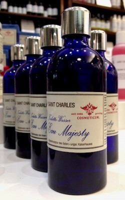 Eau Majesty Bottle